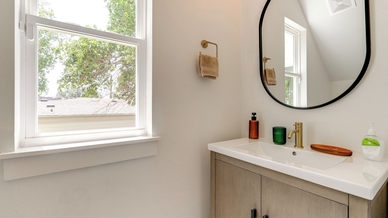 Photo of Bathroom in Rosewood