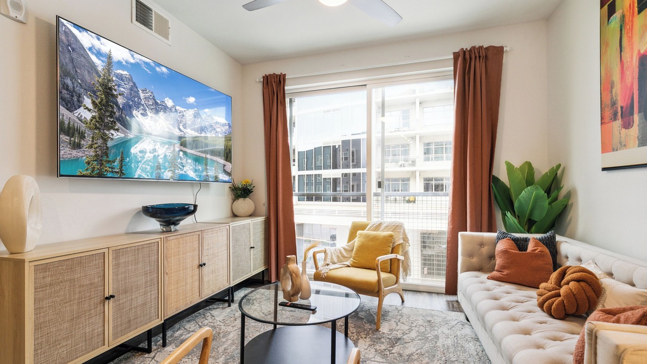 Photo of Livingroom in Legacy Park
