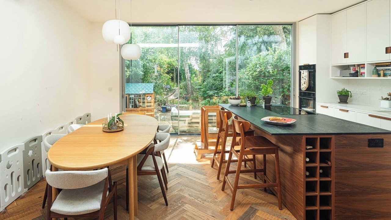 Photo of Others in Hackney Downs