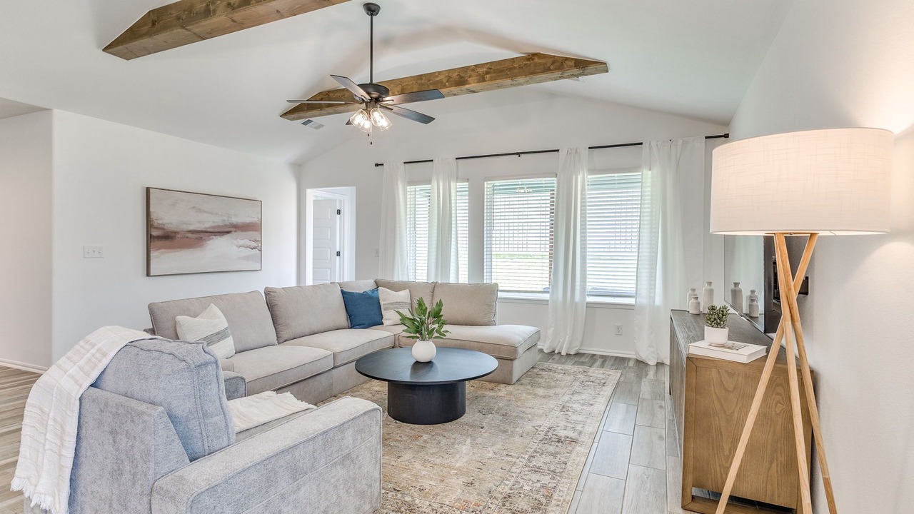 Photo of Livingroom in Owasso