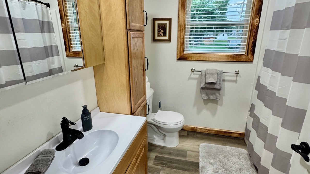 Photo of Bathroom in Mountain Grove