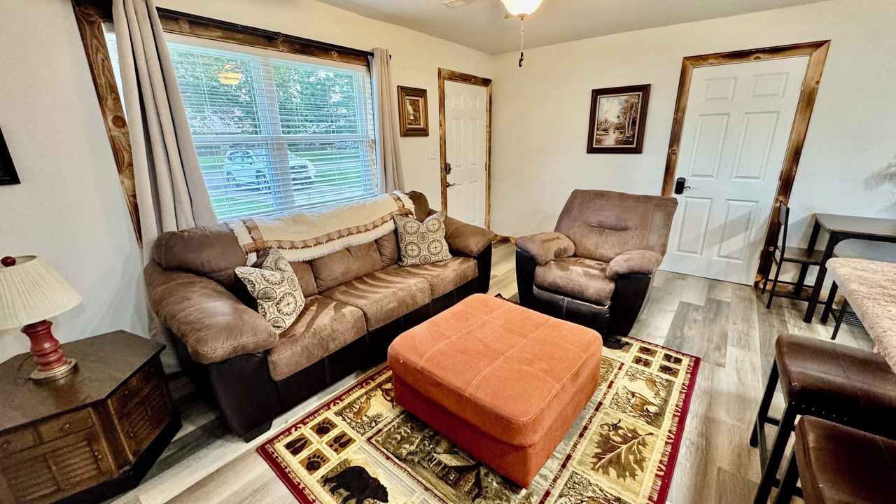 Photo of Livingroom in Mountain Grove