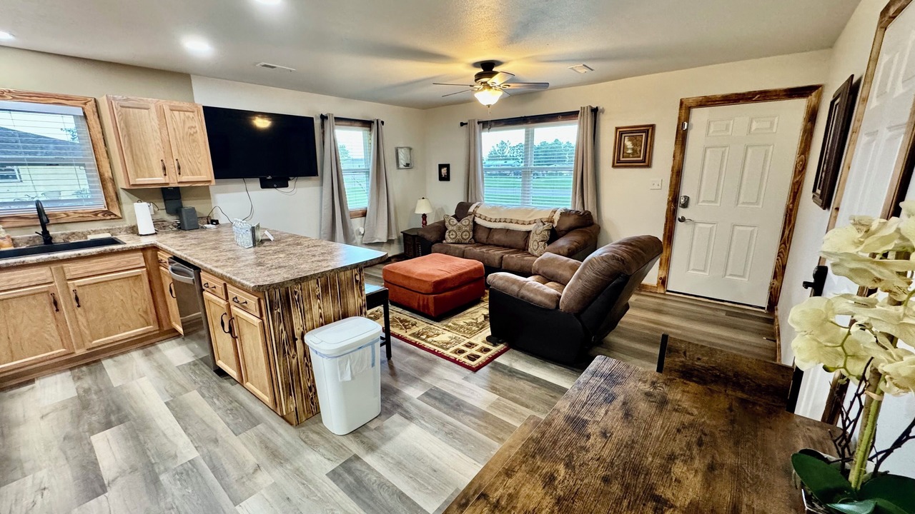 Photo of Livingroom in Mountain Grove
