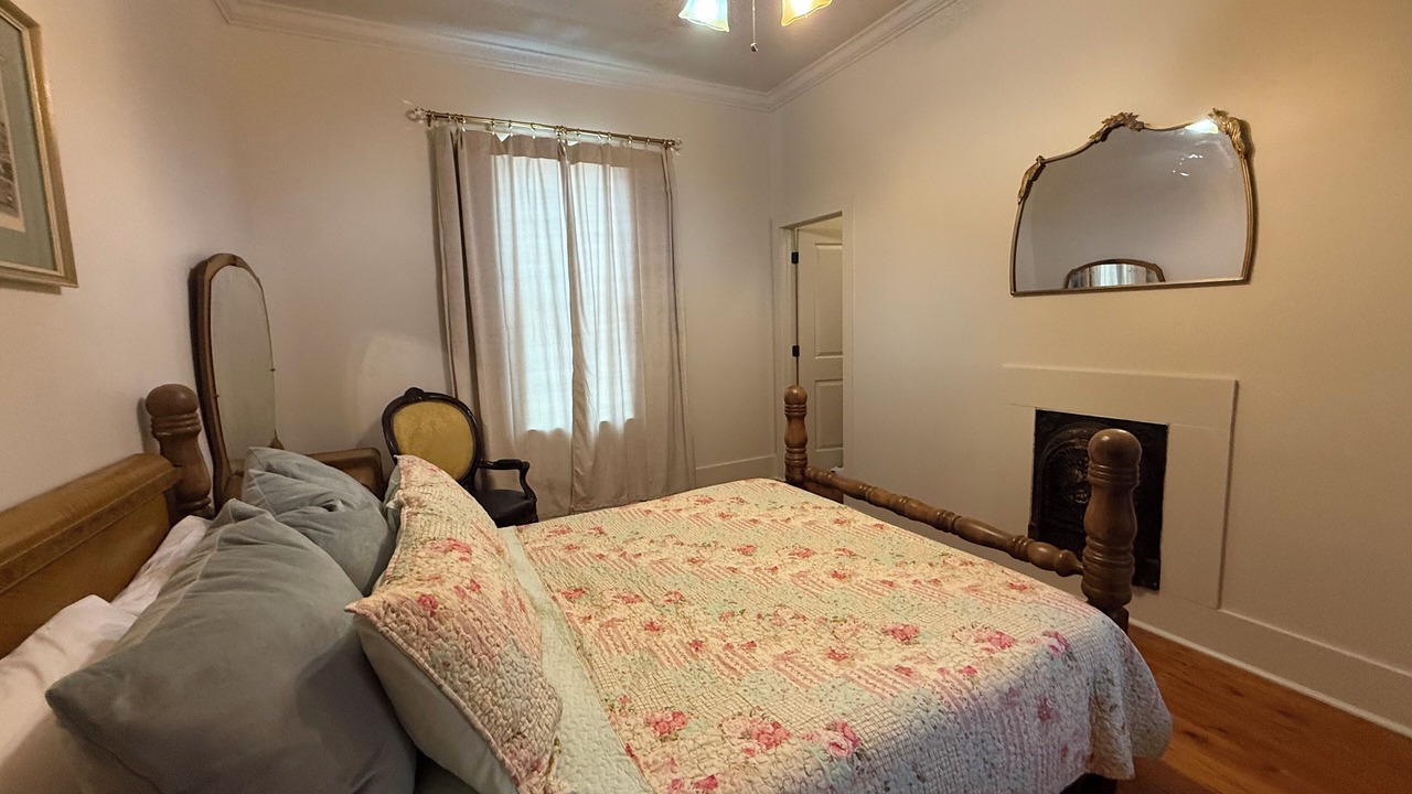 Photo of Bedroom in Lottie