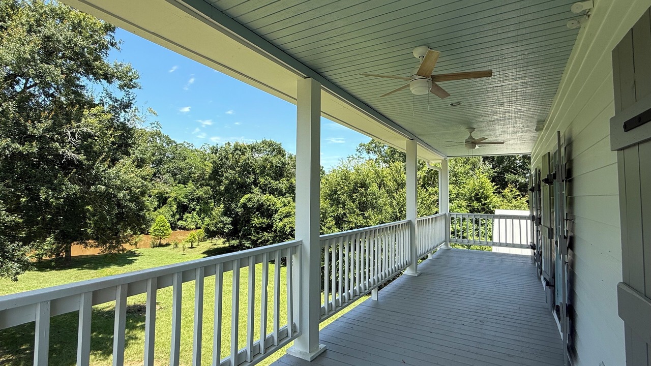 Photo of Patio Balcony in Lottie