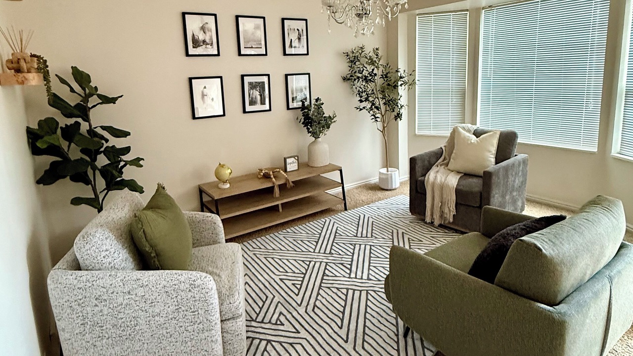 Photo of Livingroom in Provo