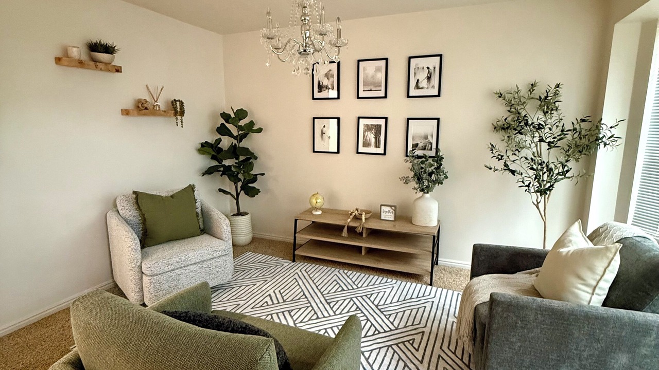 Photo of Livingroom in Provo