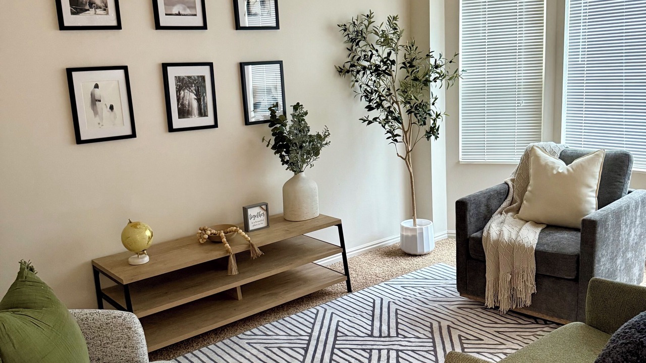 Photo of Livingroom in Provo
