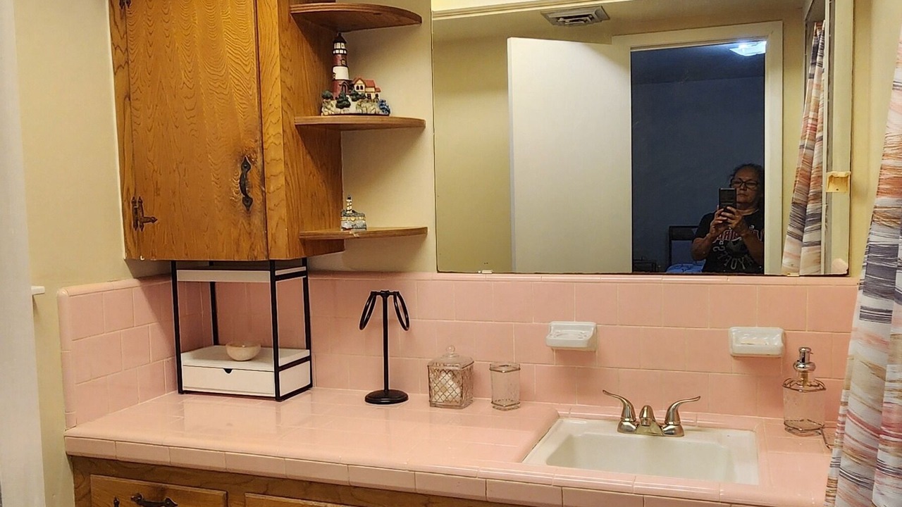 Photo of Bathroom in Iowa Colony