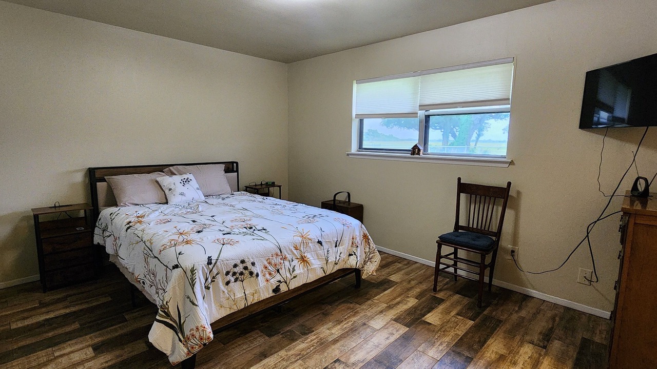 Photo of Bedroom in Iowa Colony