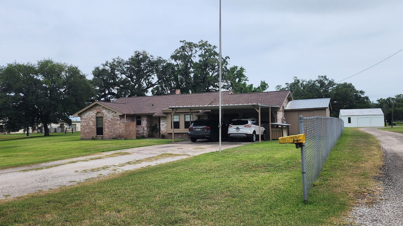 Photo of Outdoor in Iowa Colony