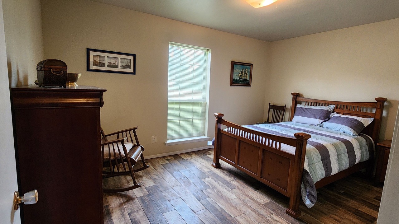 Photo of Bedroom in Iowa Colony