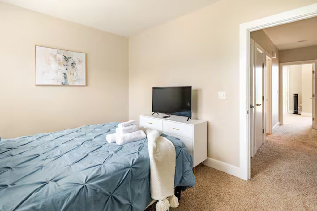 Photo of Bedroom in Downtown Akron