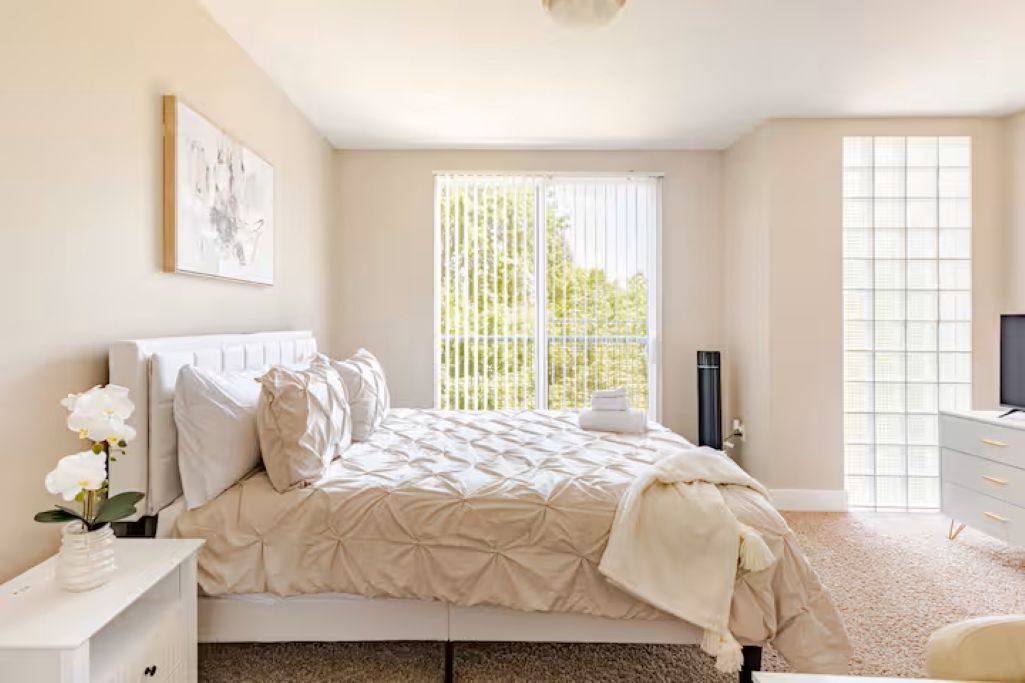 Photo of Bedroom in Downtown Akron