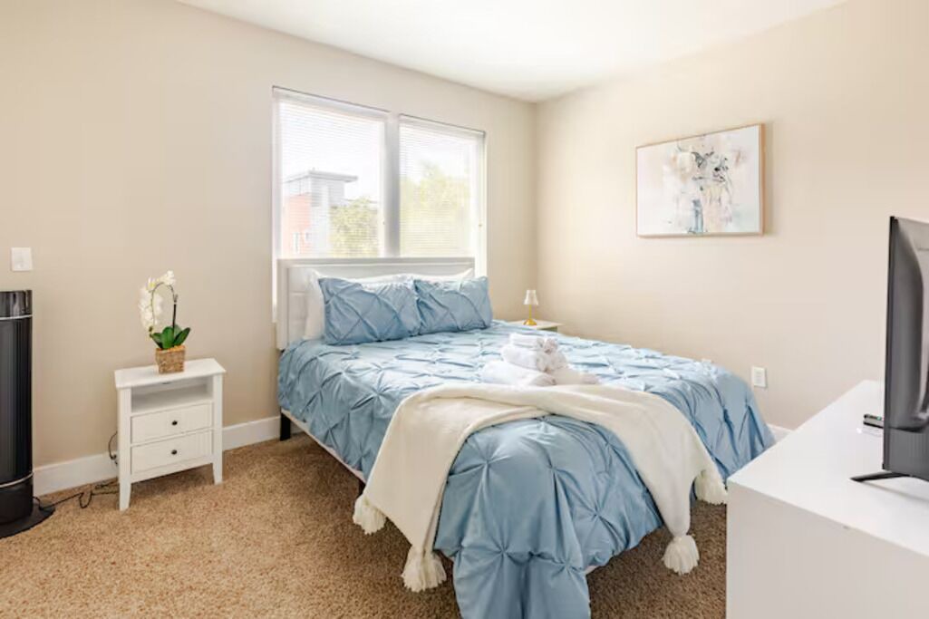 Photo of Bedroom in Downtown Akron