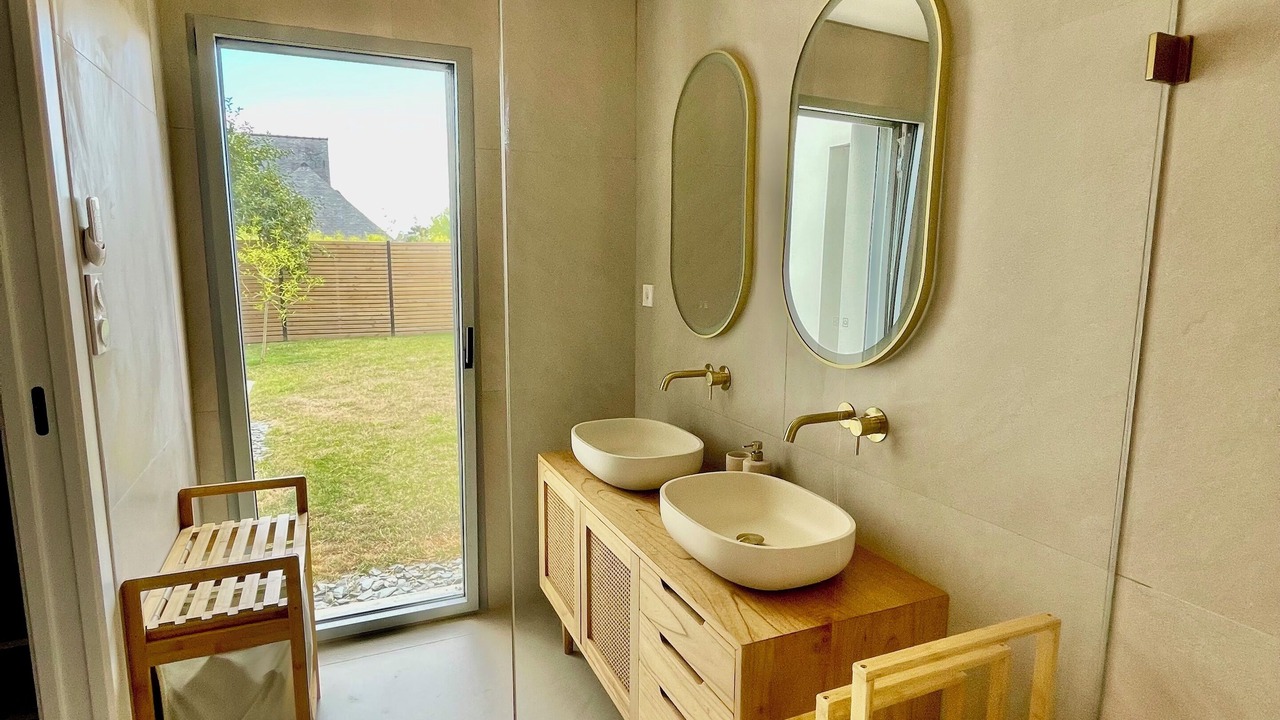 Photo of Others in Sene