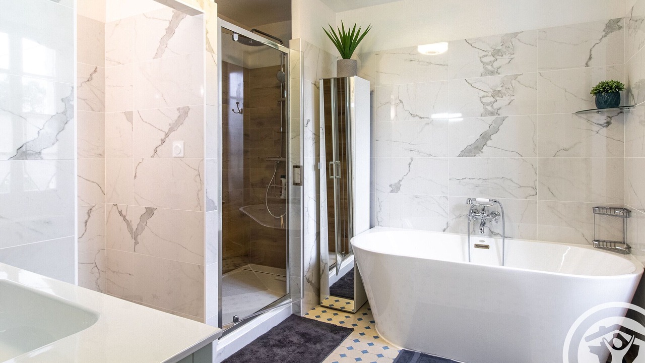 Photo of Bathroom in La Menitre