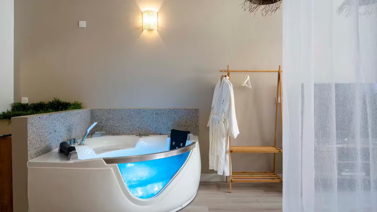 Photo of Bathroom in Nemours
