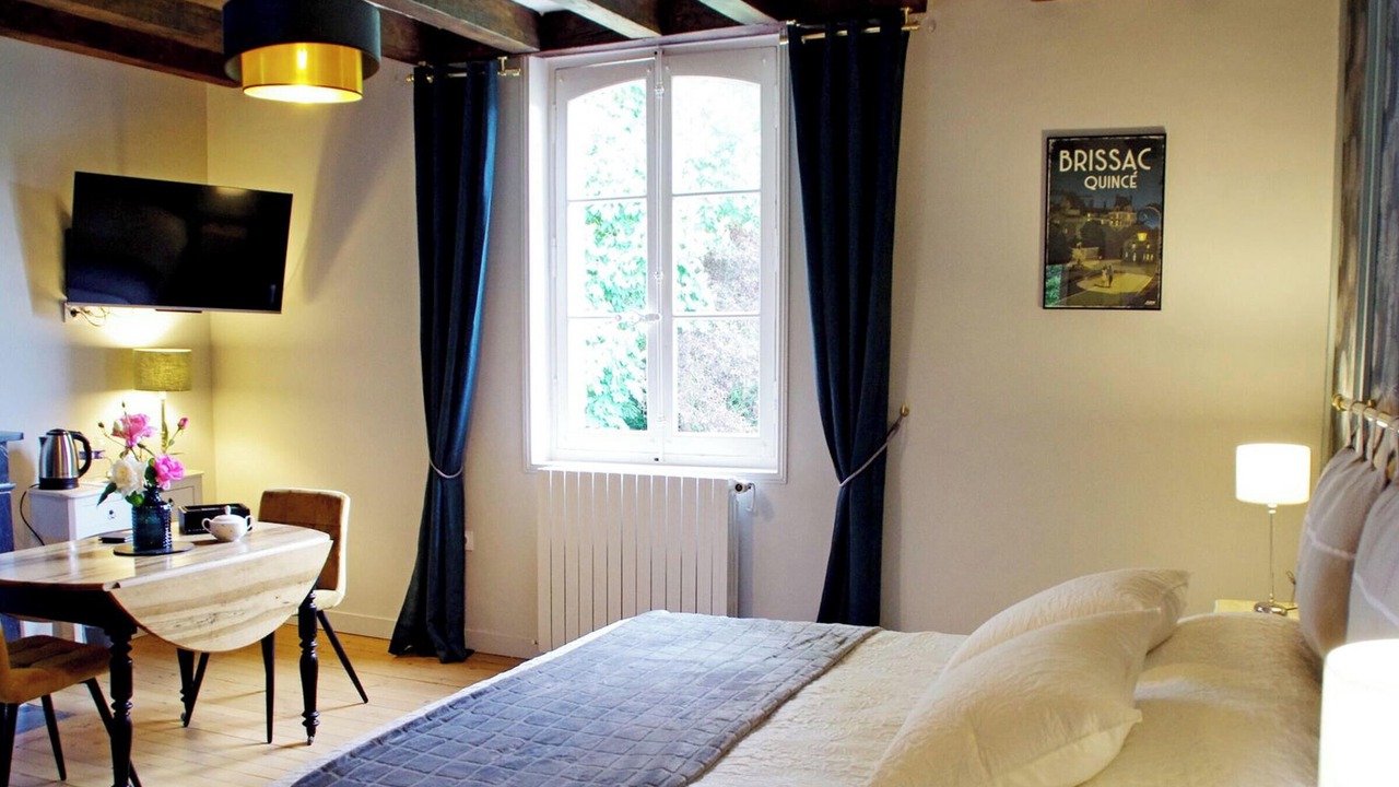 Photo of Bedroom in La Menitre