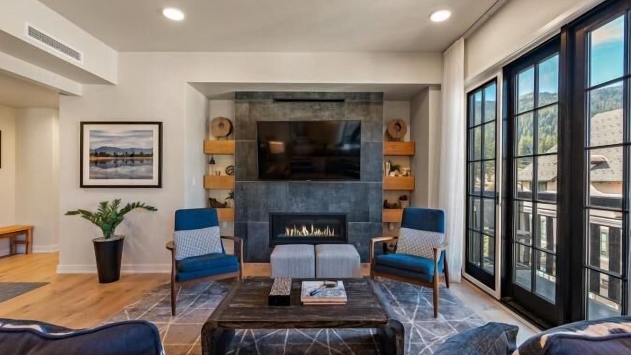 Photo of Livingroom in Tamarack Resort