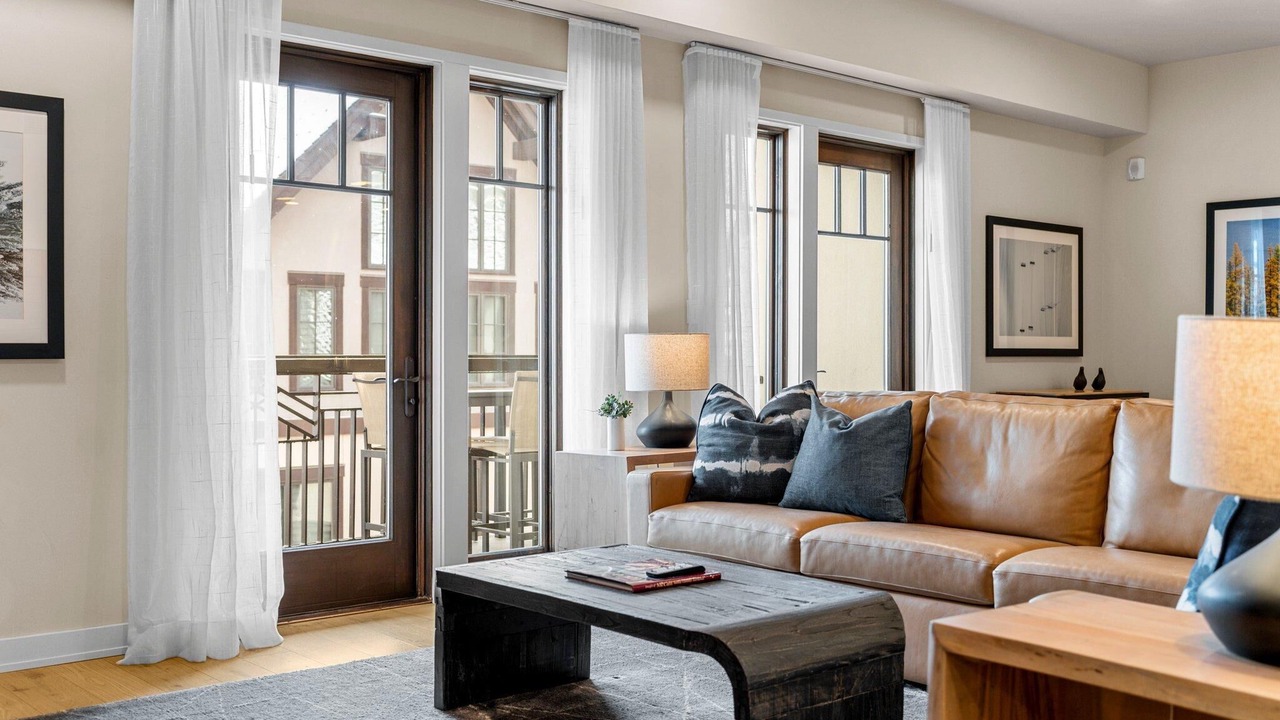 Photo of Livingroom in Tamarack Resort