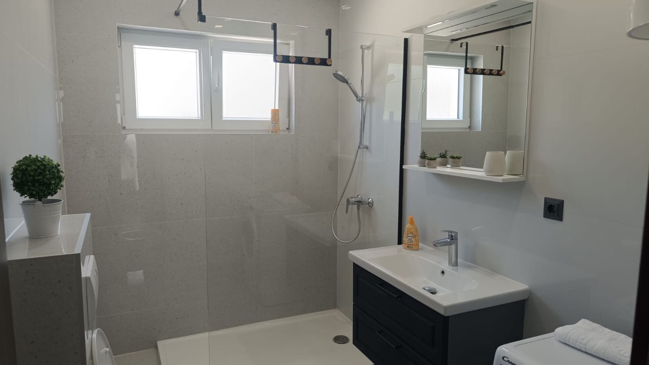 Photo of Bathroom in Opuzen