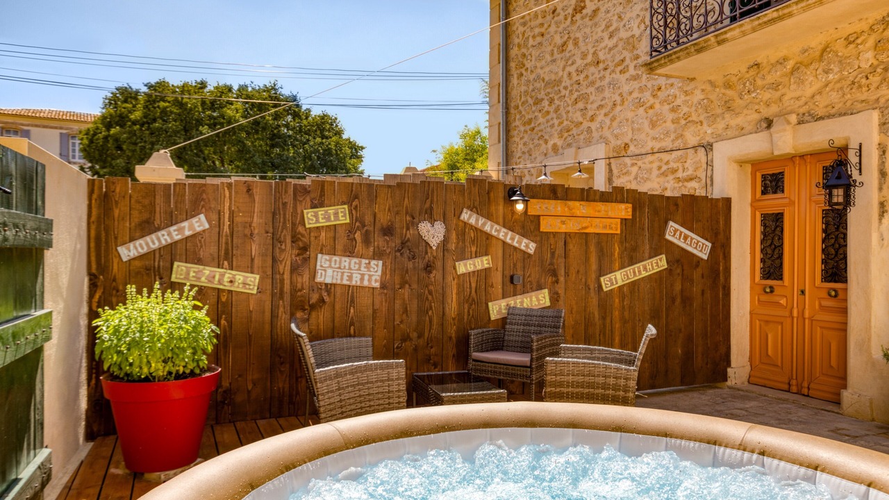 Photo of Outdoor in Aspiran