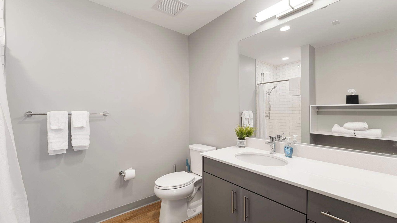 Photo of Bathroom in River North