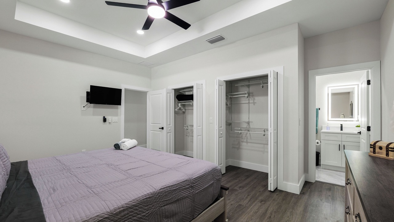 Photo of Bedroom in Brooksville