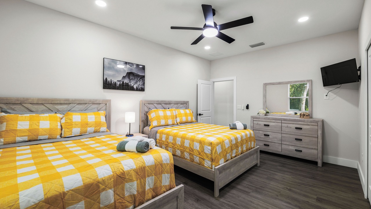 Photo of Bedroom in Brooksville