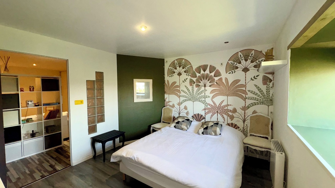 Photo of Bedroom in Charleville-Mezieres