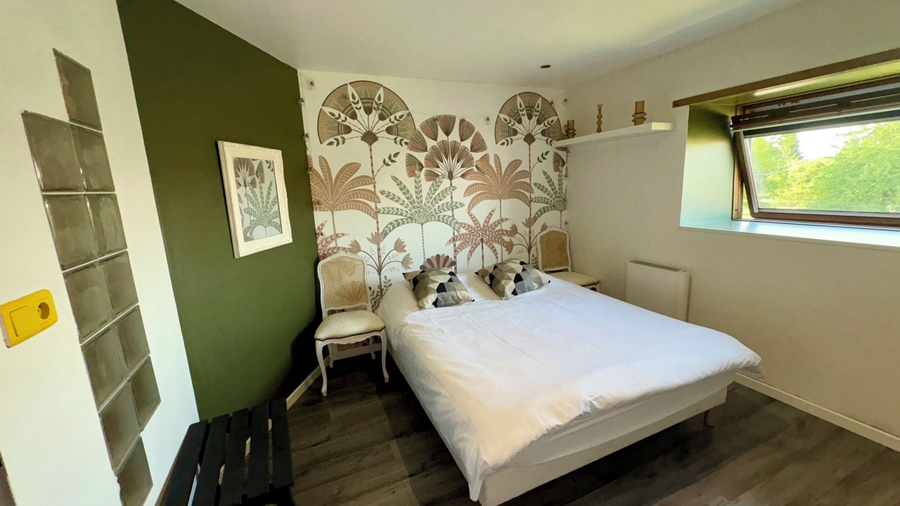 Photo of Bedroom in Charleville-Mezieres