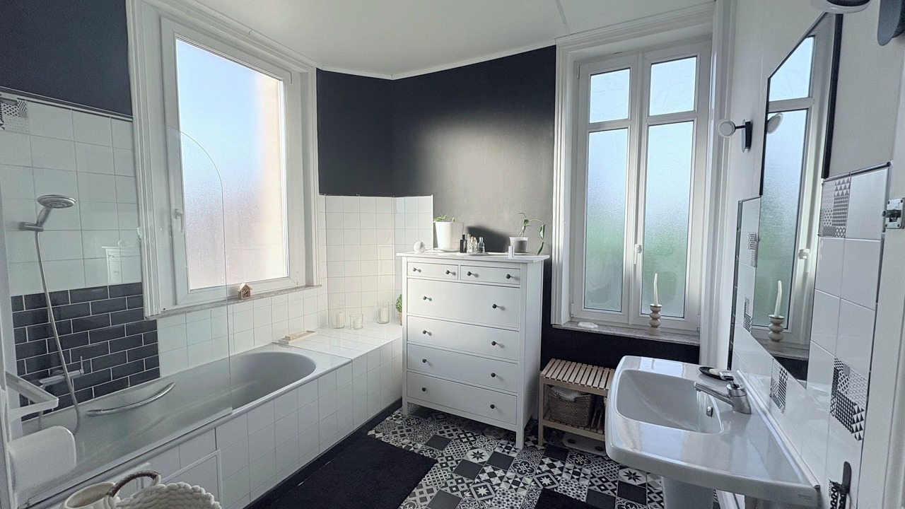 Photo of Bathroom in Charleville-Mezieres