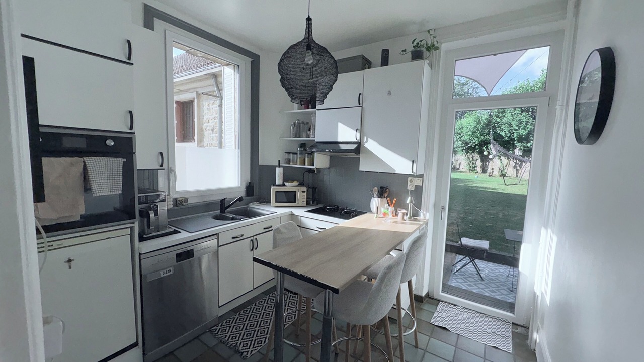 Photo of Kitchen in Charleville-Mezieres
