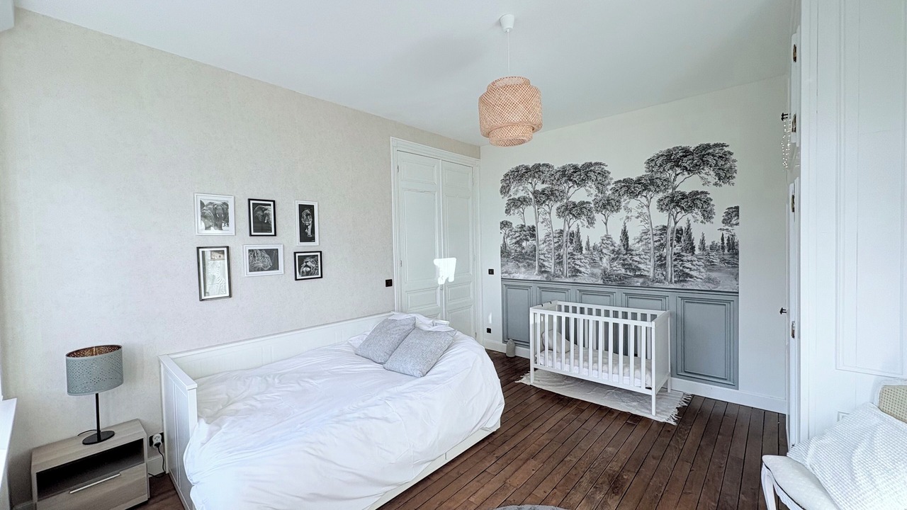Photo of Bedroom in Charleville-Mezieres