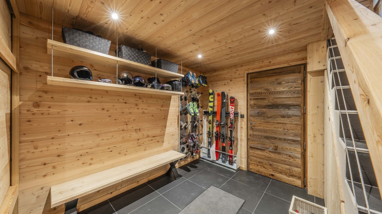 Photo of Others in Forville