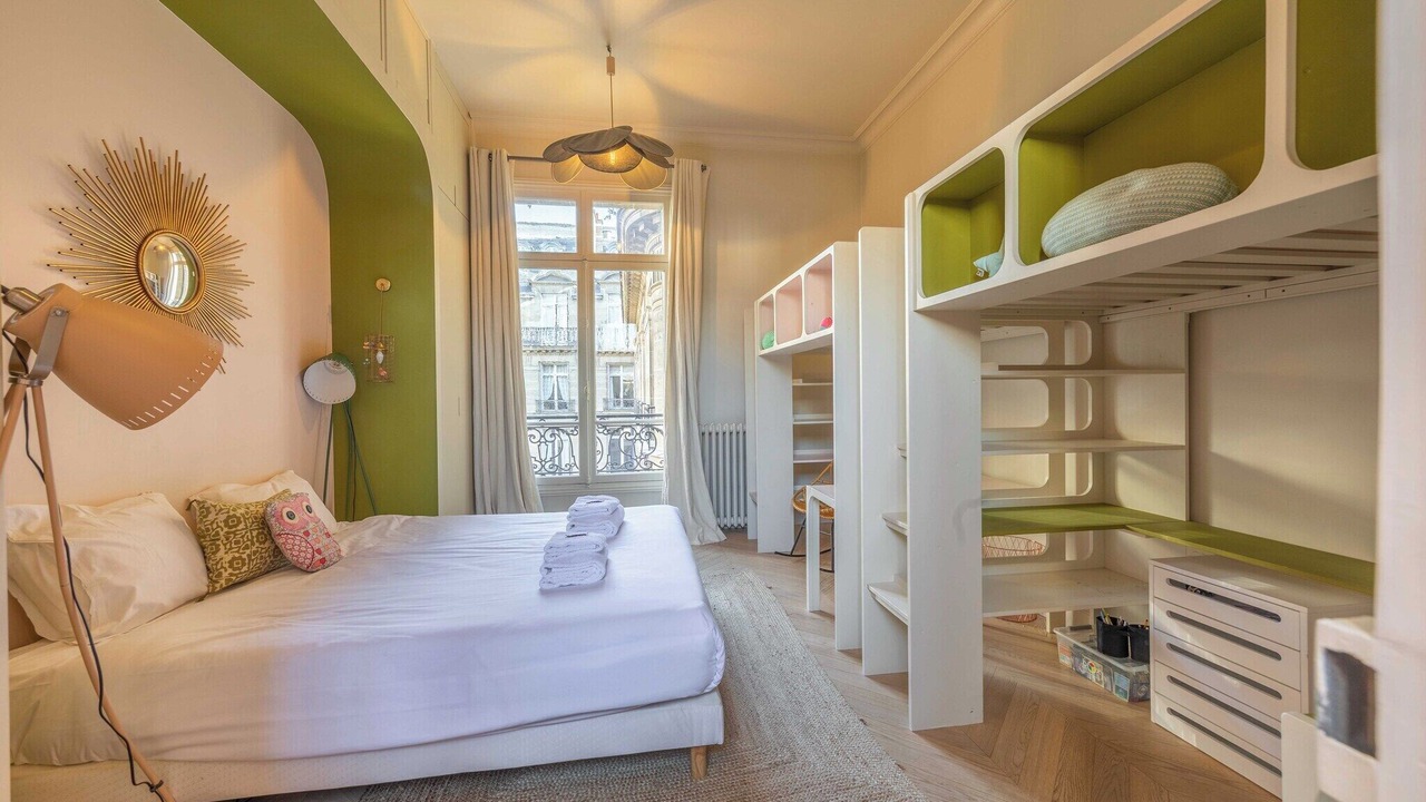 Photo of Others in Porte-Dauphine