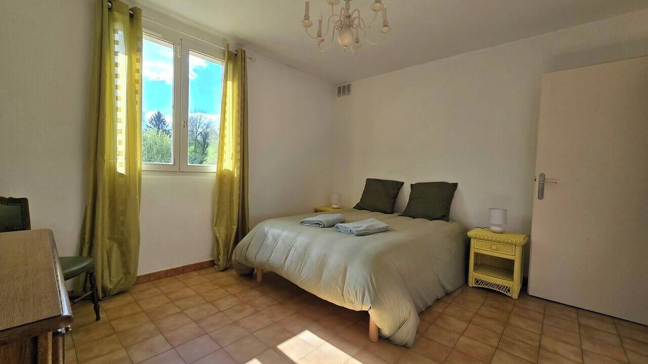 Photo of Bedroom in Saint-Hilaire-le-Chatel