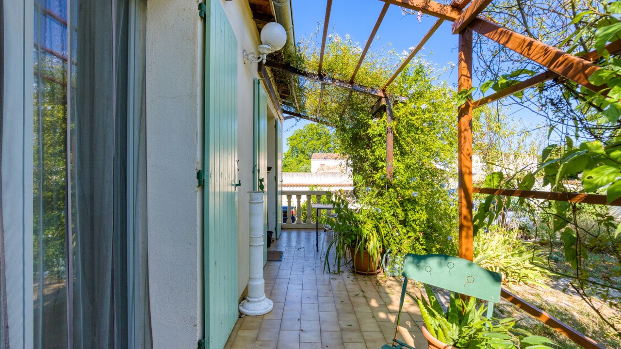Photo of Patio Balcony in Lunel-Viel