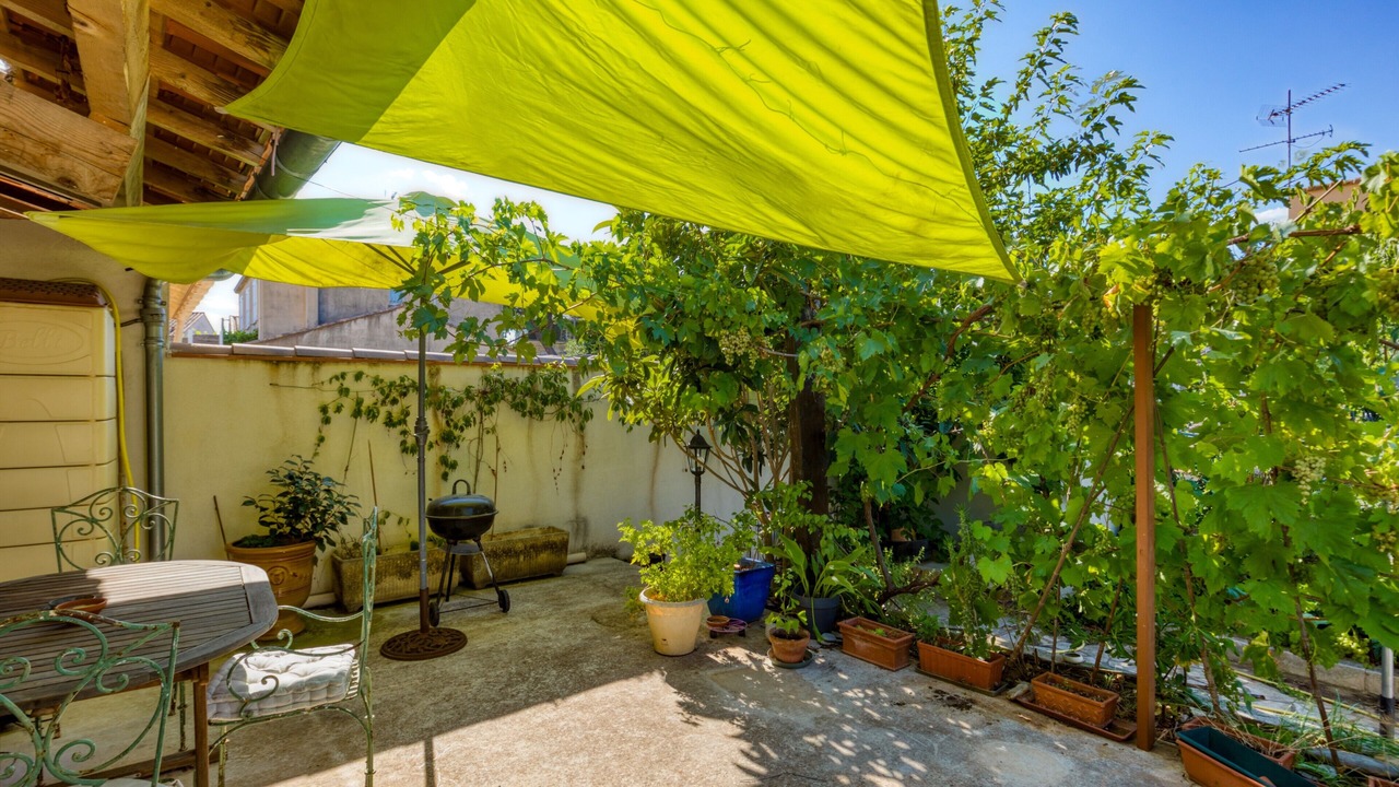 Photo of Outdoor in Lunel-Viel
