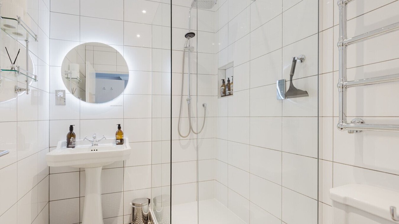 Photo of Bathroom in Tring