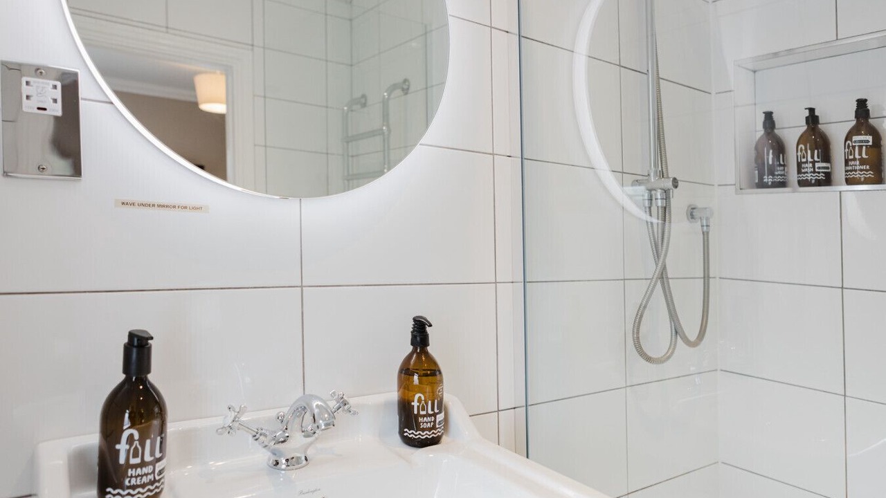 Photo of Bathroom in Tring