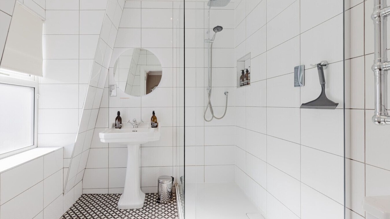 Photo of Bathroom in Tring