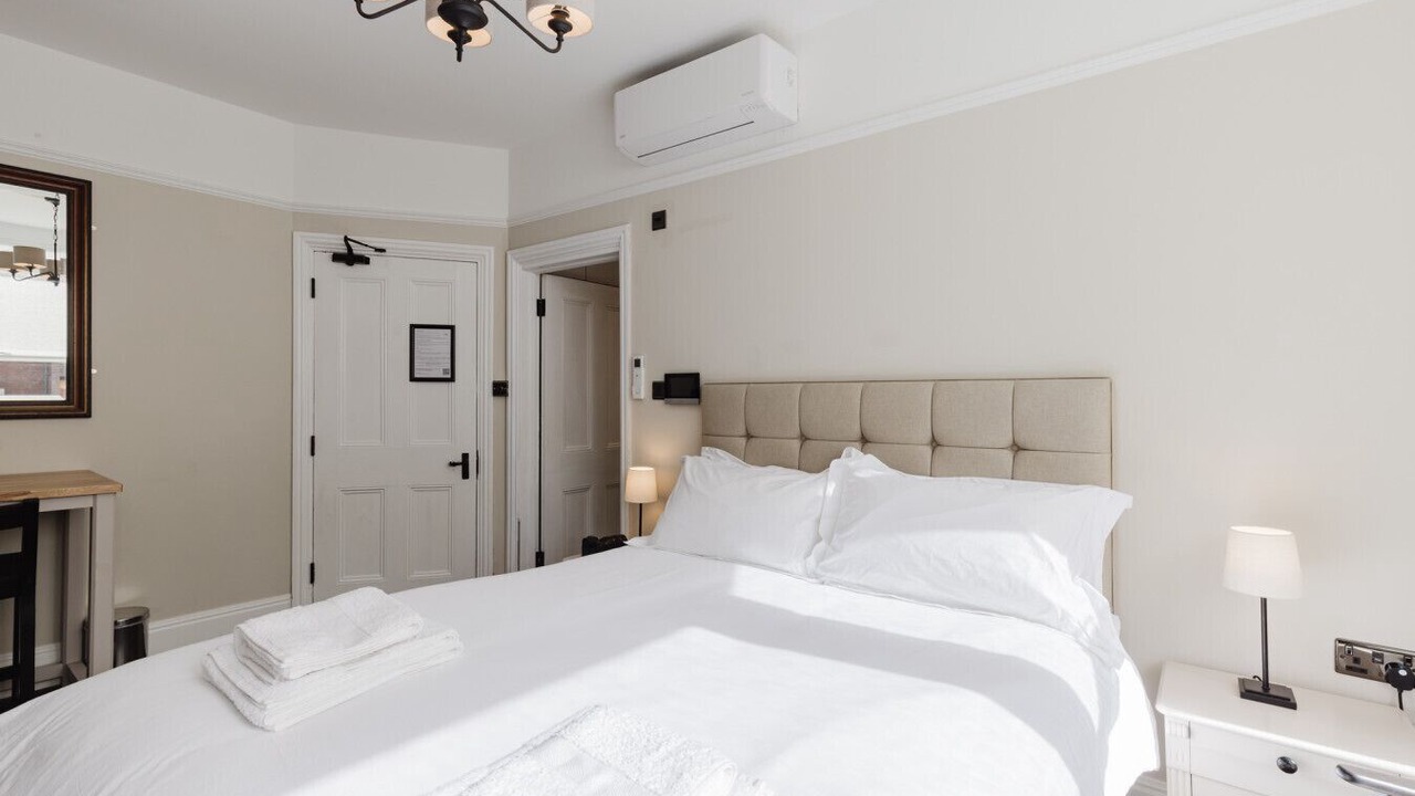 Photo of Bedroom in Tring