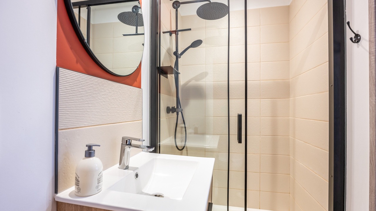 Photo of Bathroom in Saint-Hilaire-le-Vouhis