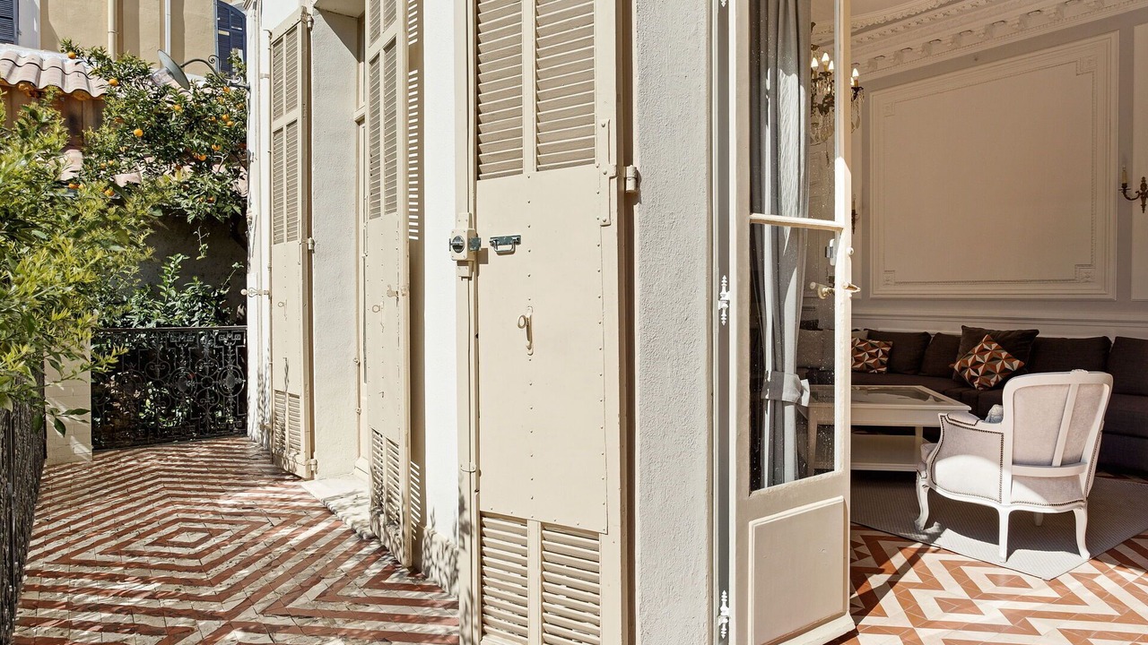 Photo of Patio Balcony in Cannes City Centre