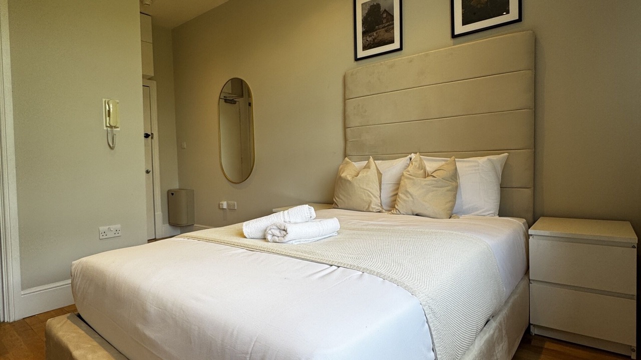 Photo of Others in South Hampstead