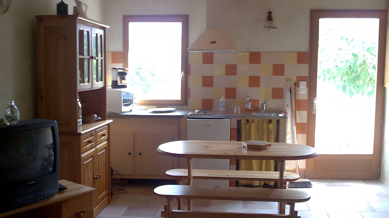 Photo of Kitchen in Revest-des-Brousses