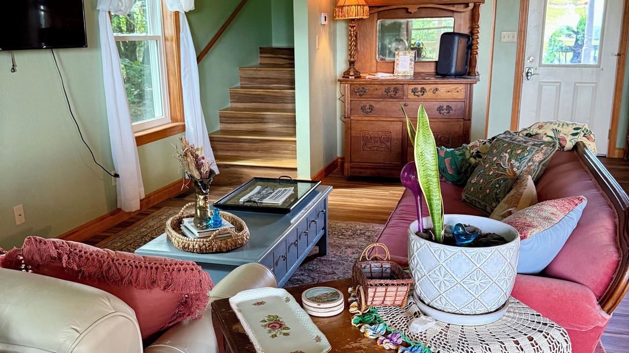 Photo of Livingroom in Eureka Springs