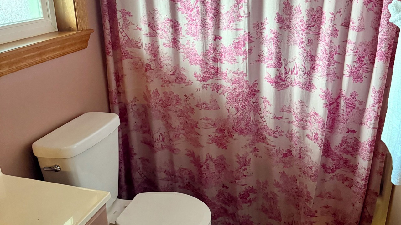 Photo of Bathroom in Eureka Springs